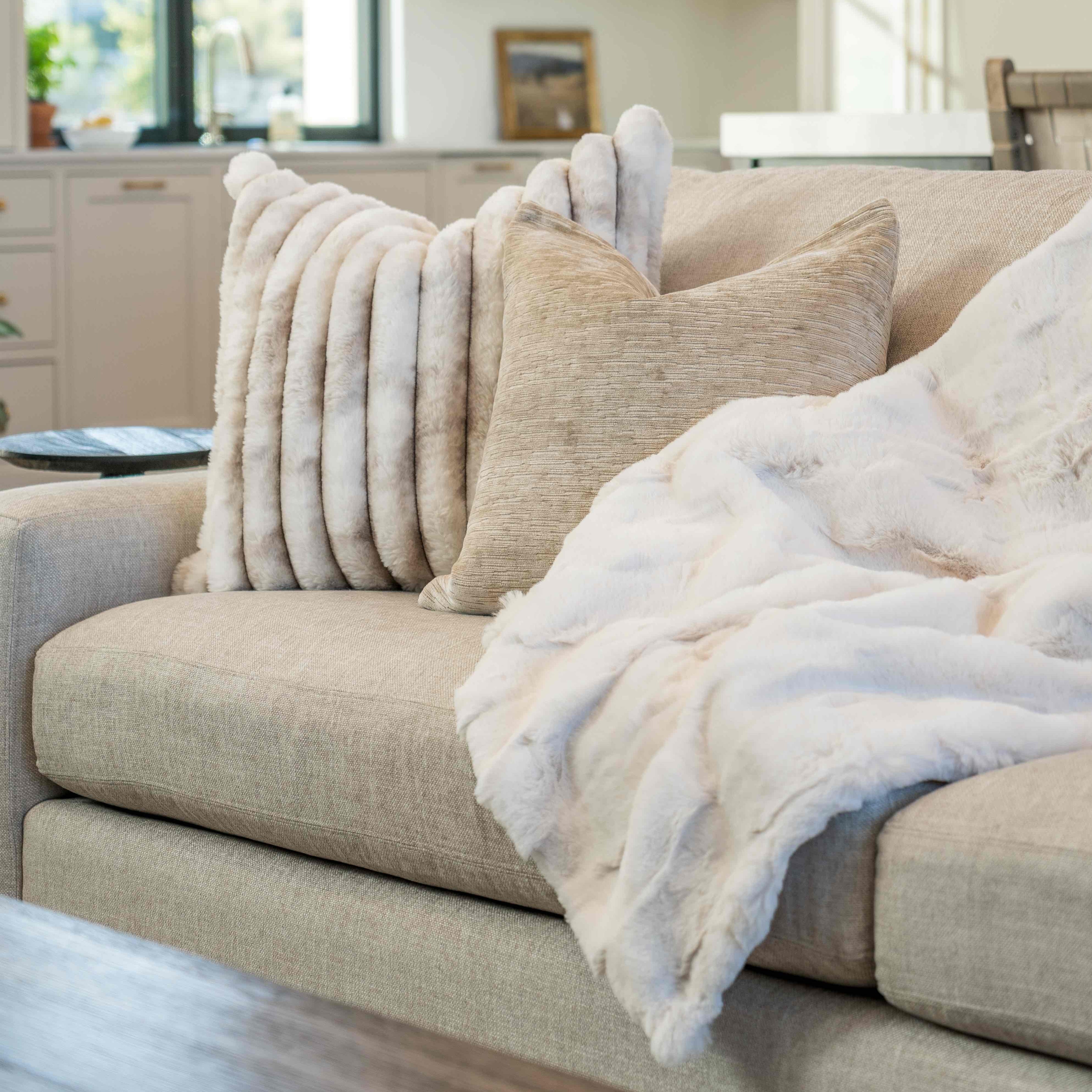 Faux Fur Velvet Throw